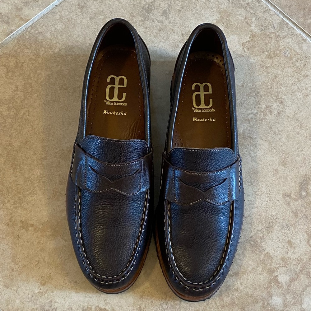 Allen Edmonds Waukesha Loafers - 9.5D